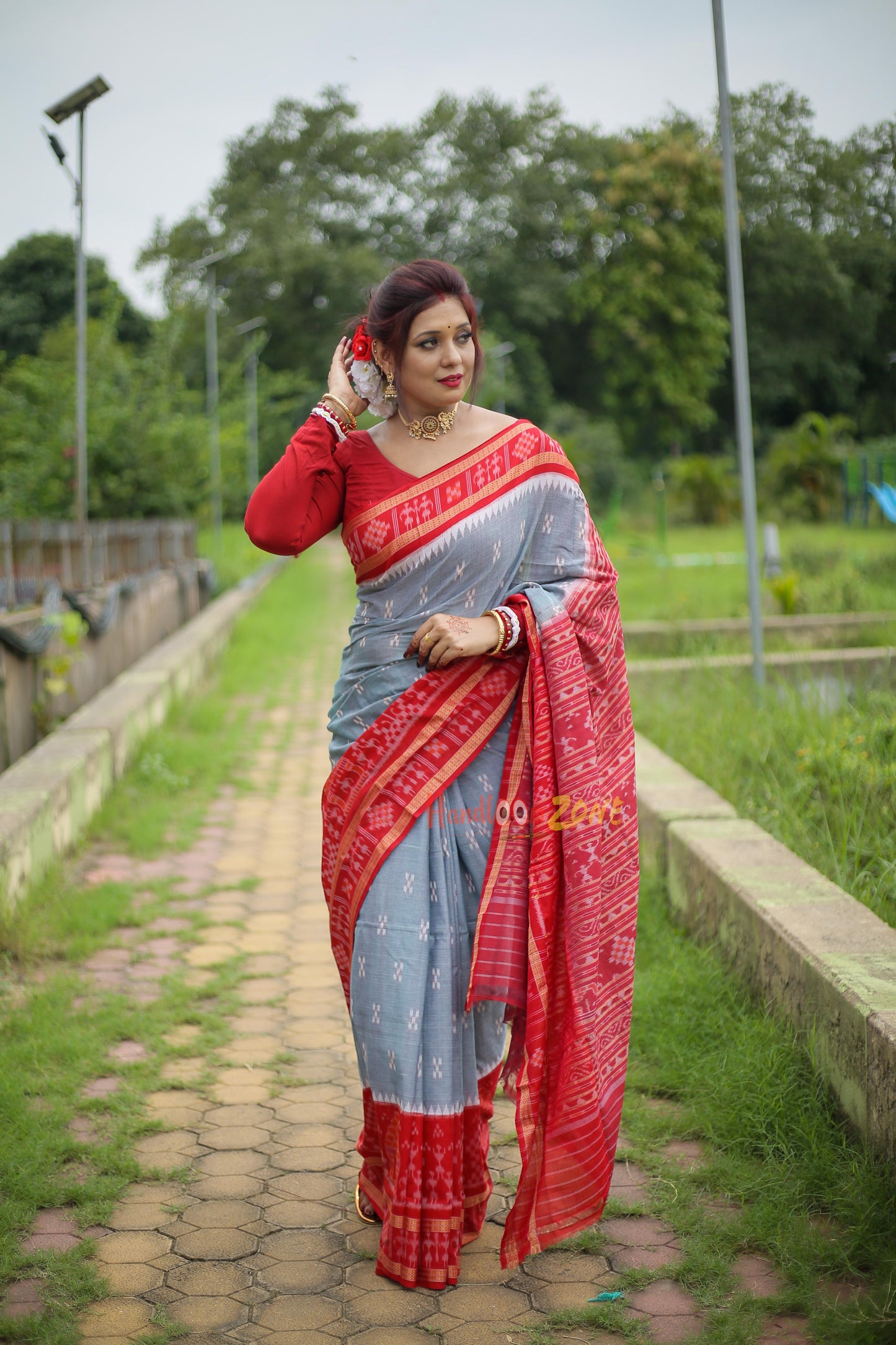 Exclusive scot tribal khandua cotton saree