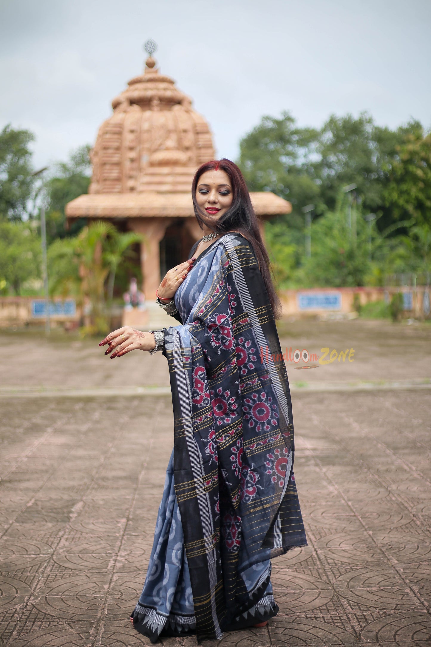 Contemporary khandua cotton saree