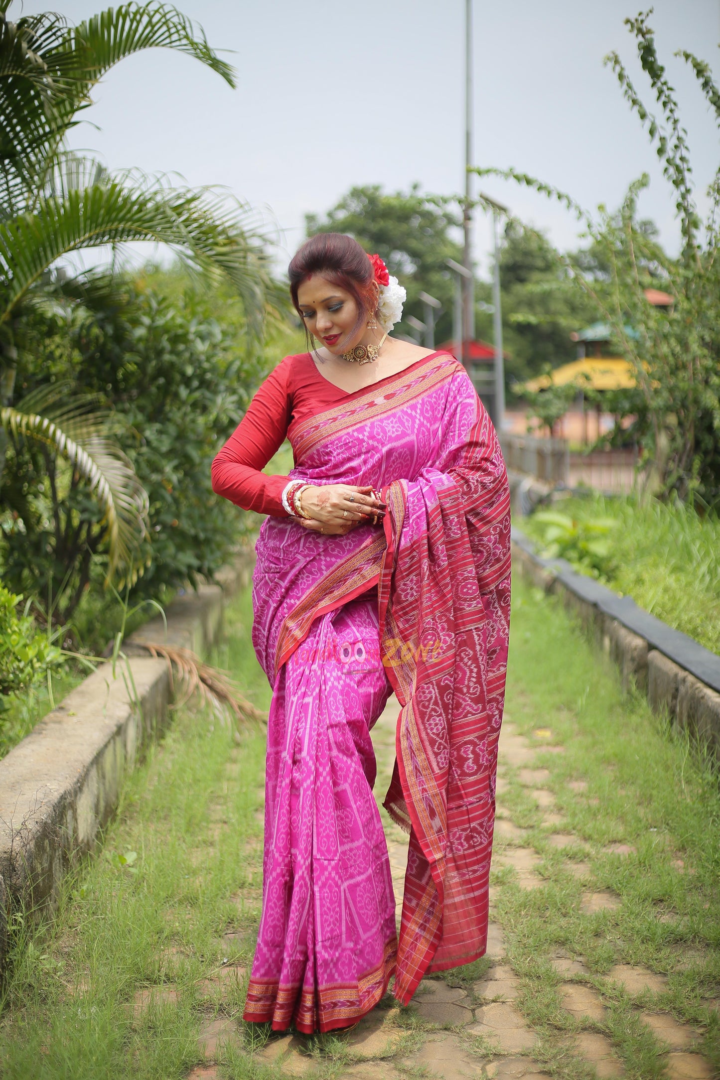Pink with meroon khandua cotton saree