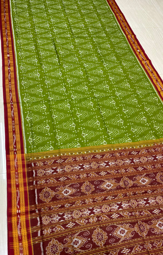 Exclusive Mehendi with meroon cotton saree