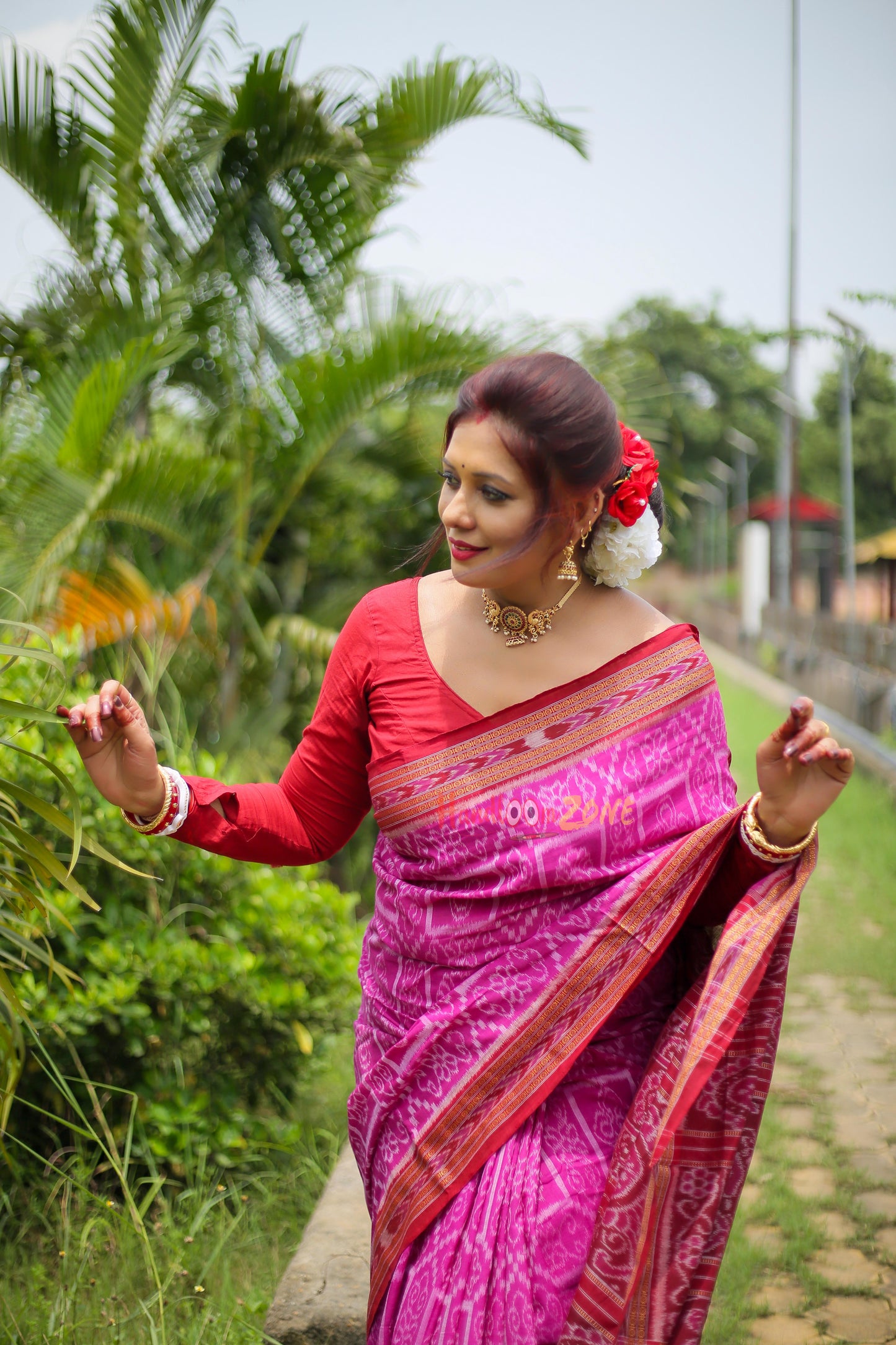 Pink with meroon khandua cotton saree