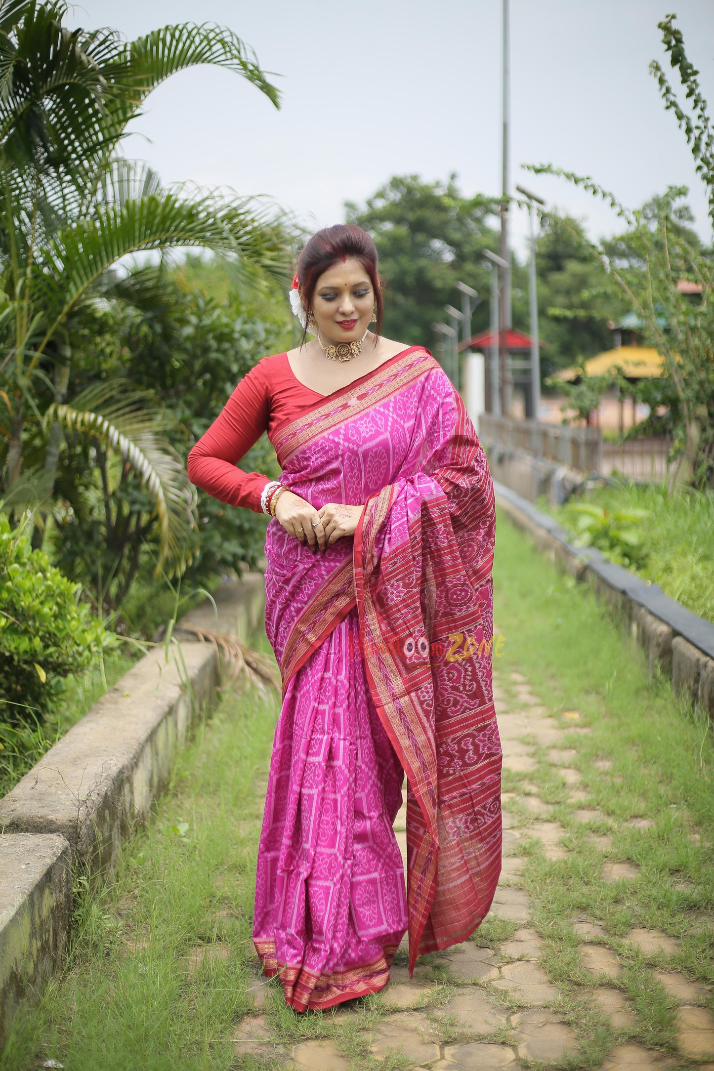 Pink with meroon khandua cotton saree