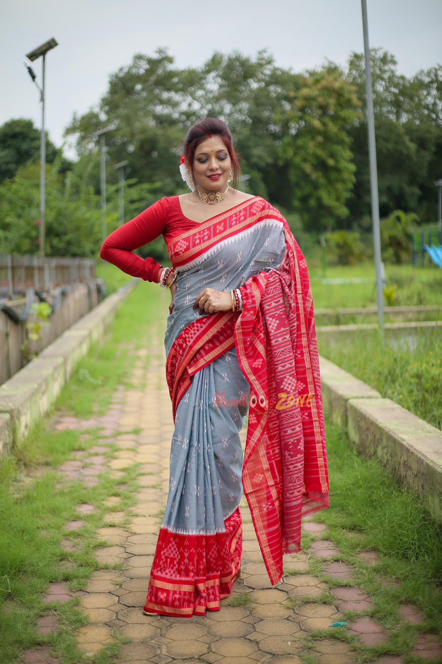 Exclusive scot tribal khandua cotton saree