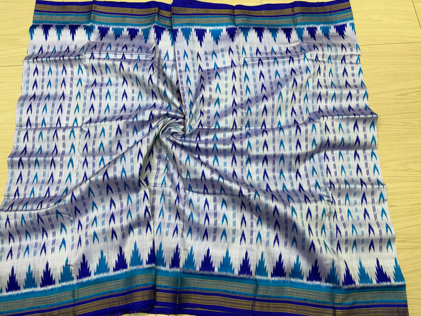 Double border tira anji khandua silk saree