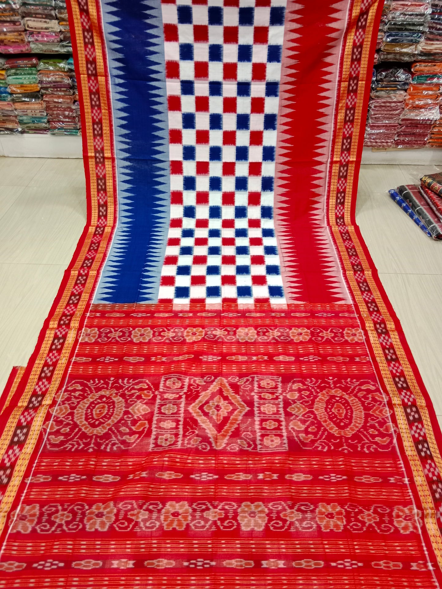 Blue red 3D Sambalpuri pasapali handloom cotton saree