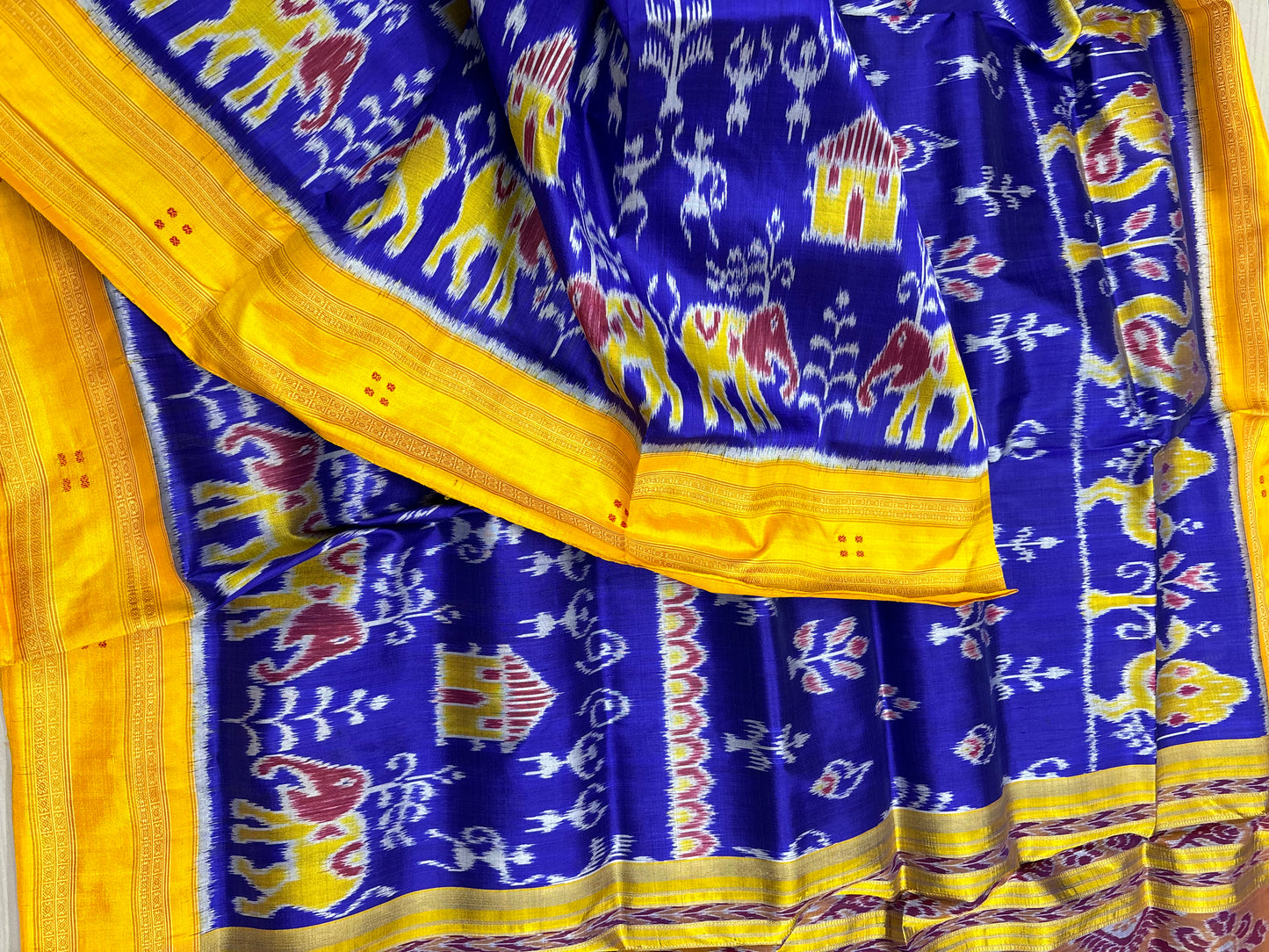 Exclusive elephant scot khandua silk saree