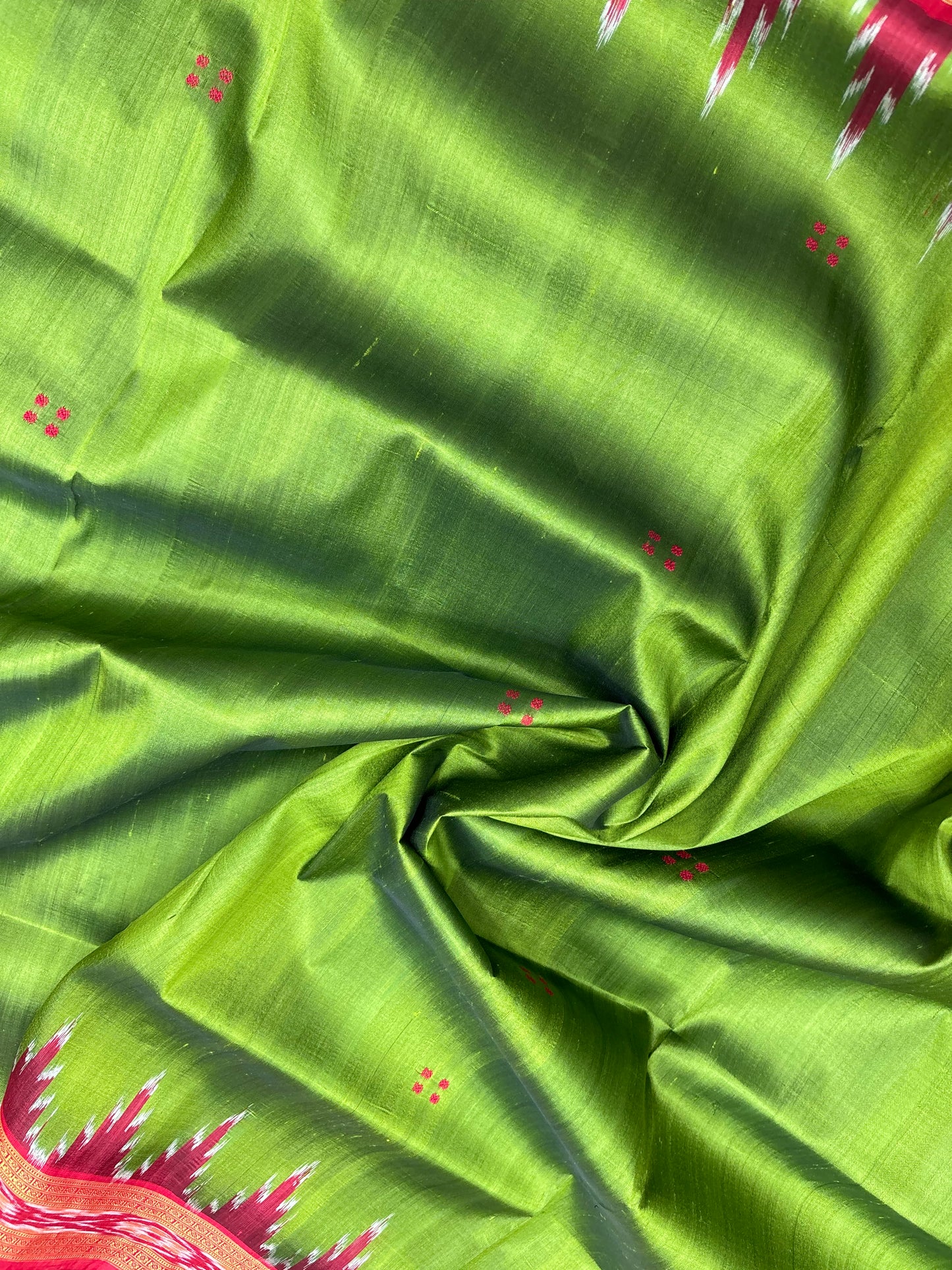 Khandua patta saree
