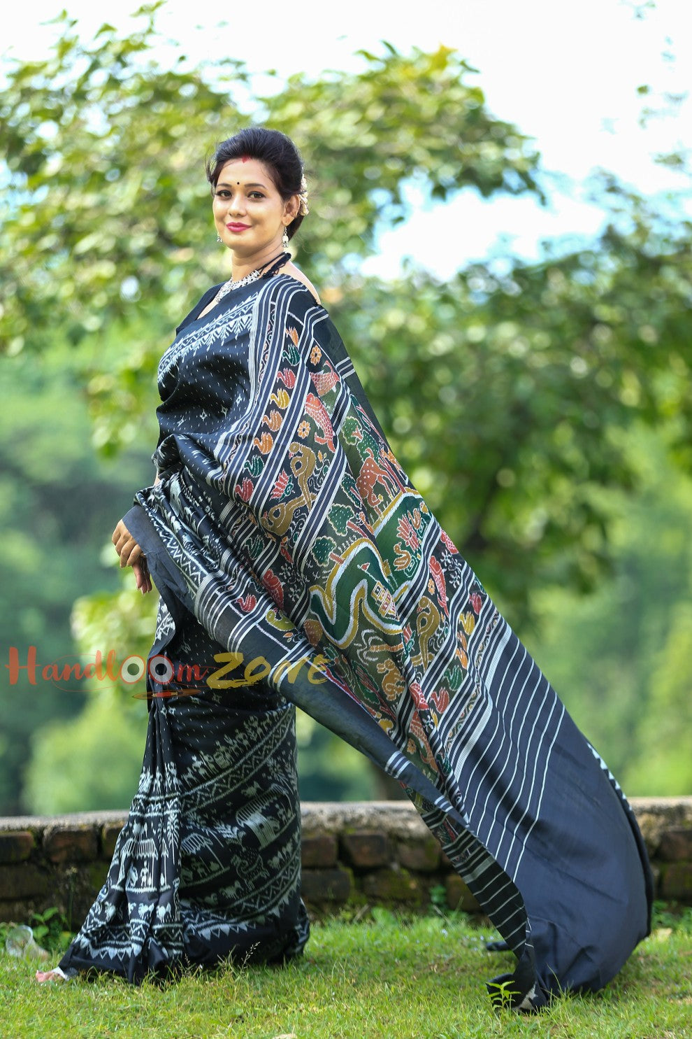 Nabakothi Khandua Silk Saree: Black – My Clothing Treasure