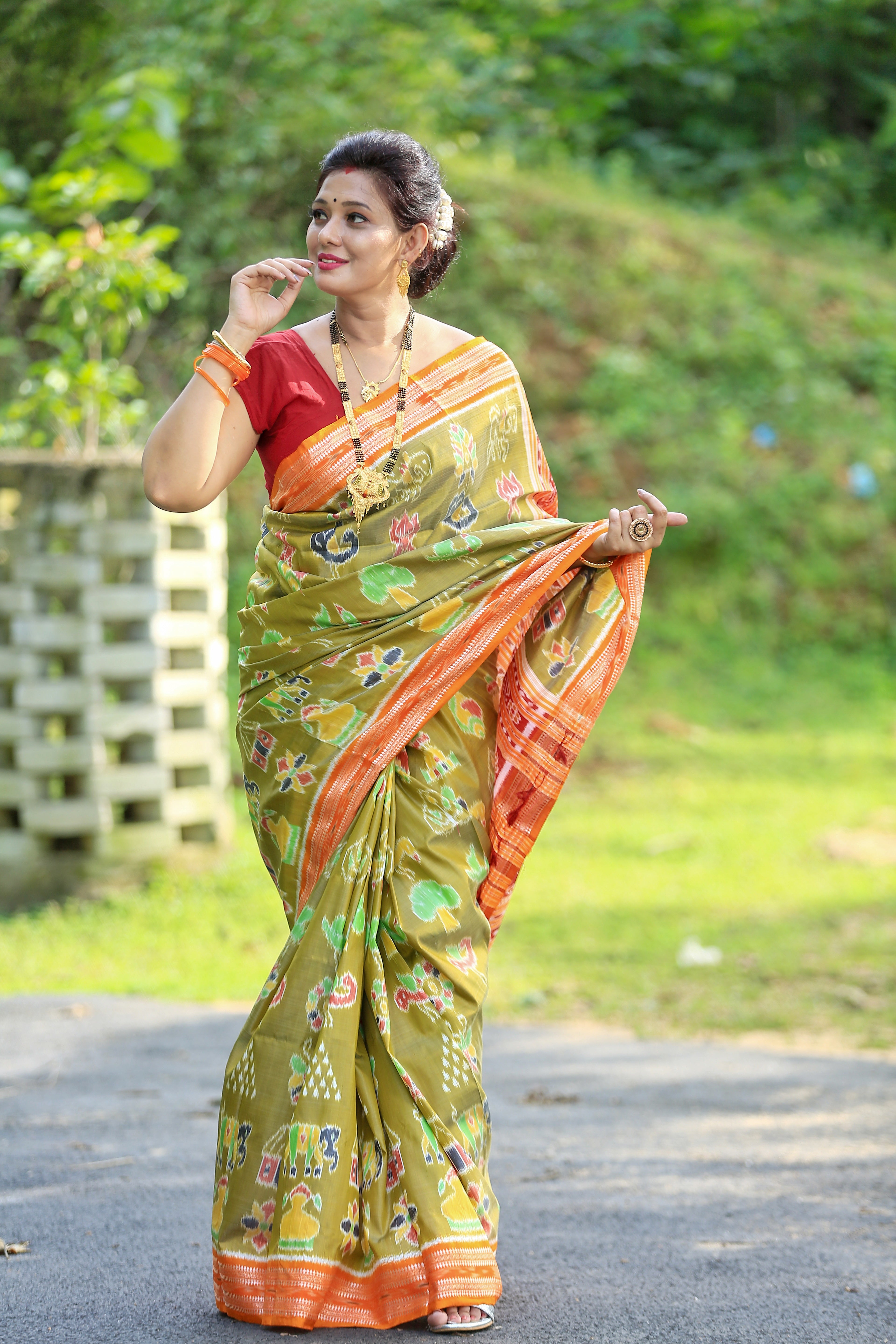 Brick Red & Chartreuse (Traditional) Khandua Silk saree – Boyanika Odisha