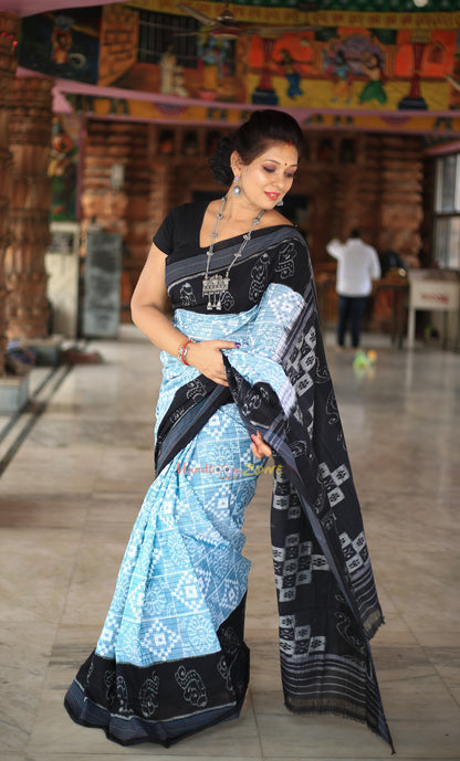 Body box with Scot border handloom cotton saree