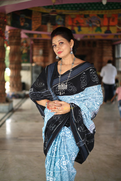 Body box with Scot border handloom cotton saree