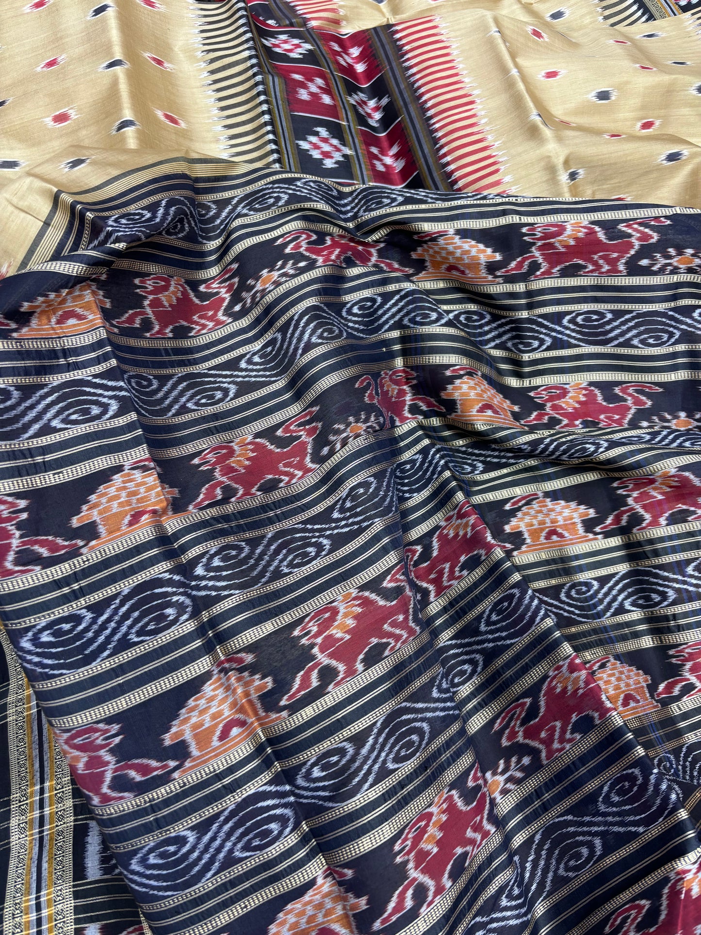 Exclusive border pasapali khandua silk saree