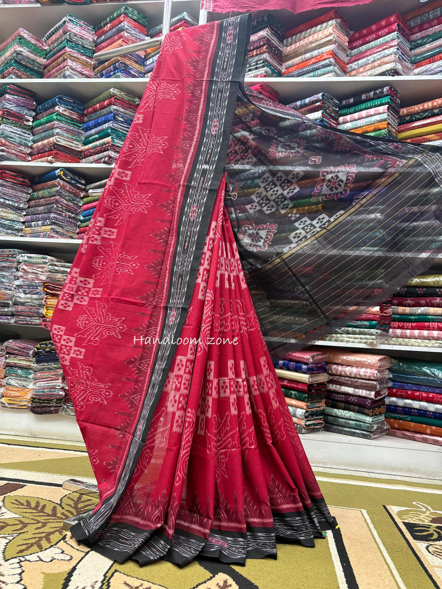 Body big pasapali with flowers cotton saree