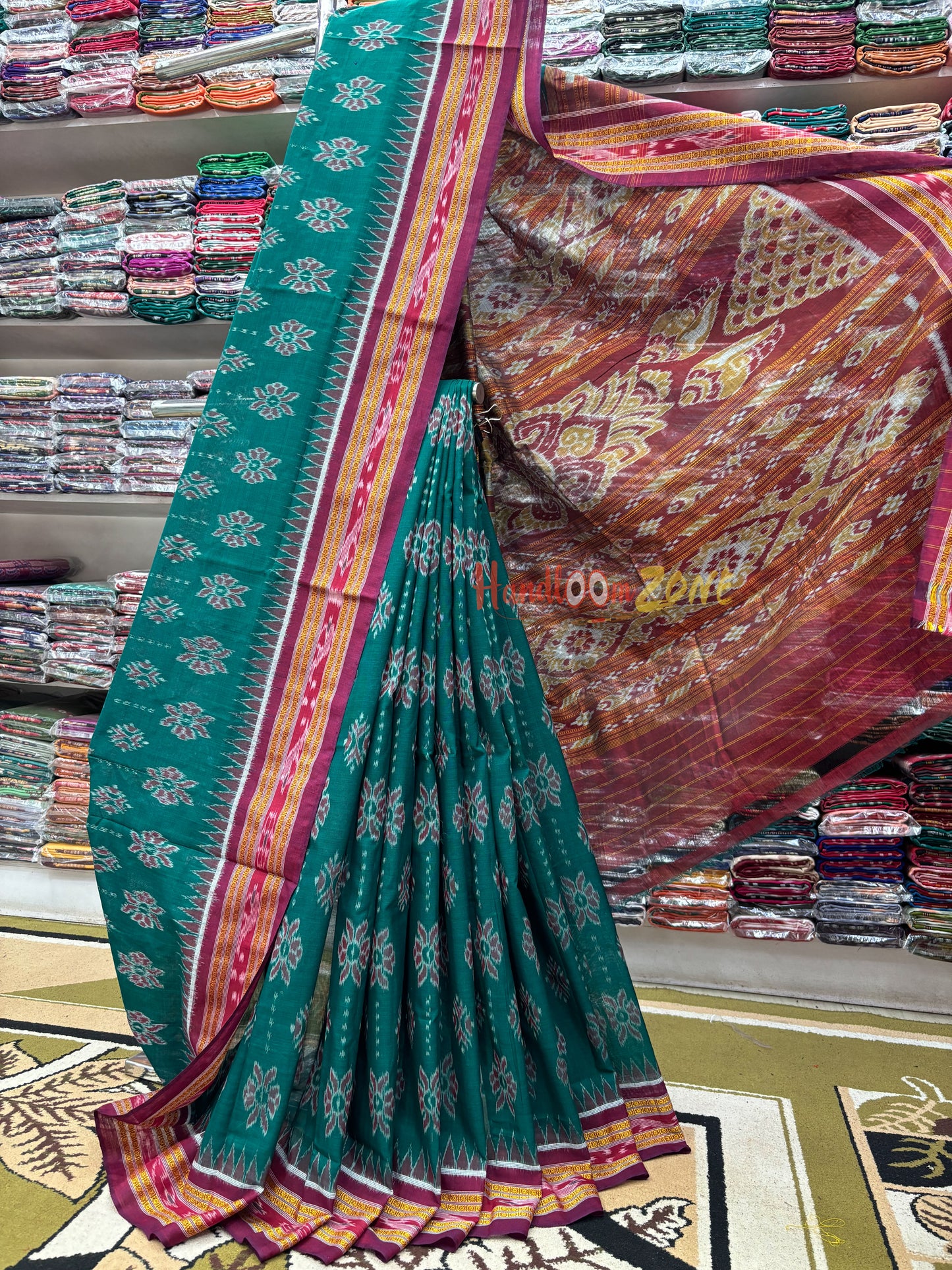 Exclusive body flowers khandua cotton saree