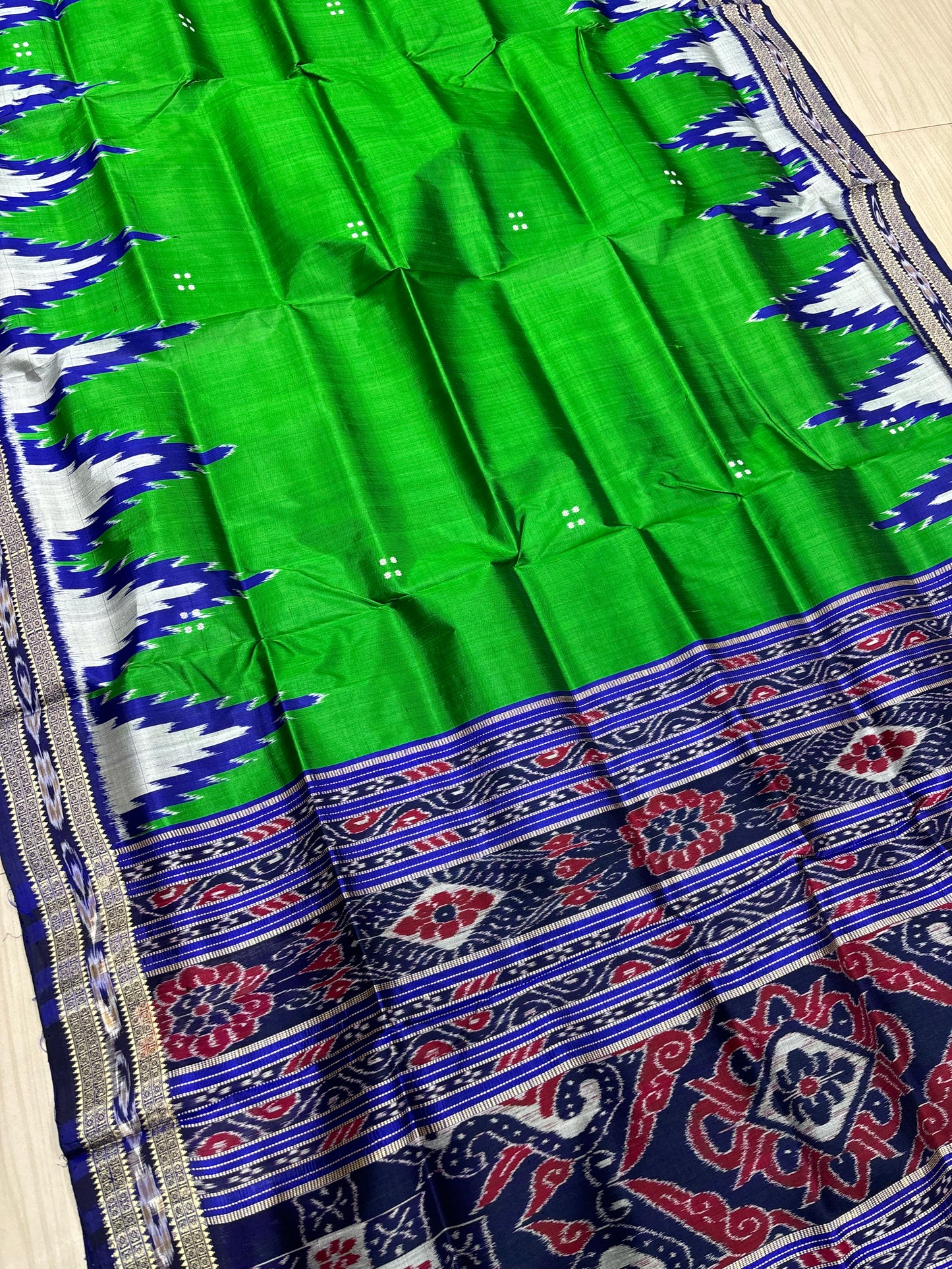 Big temple border khandua silk sree
