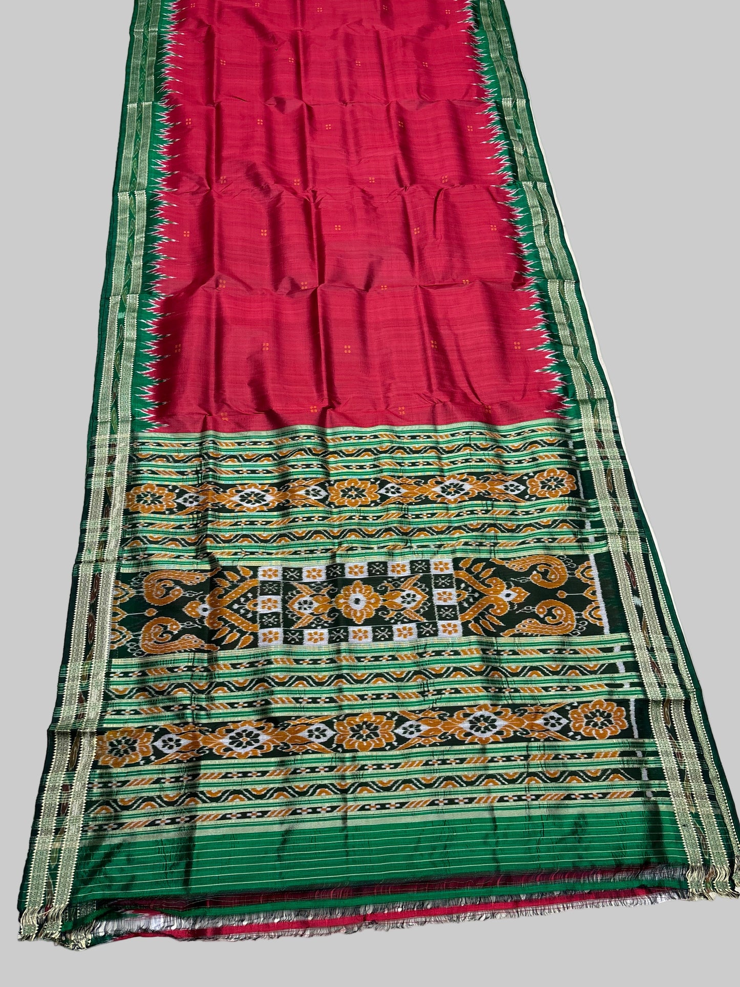 Khandua patta saree