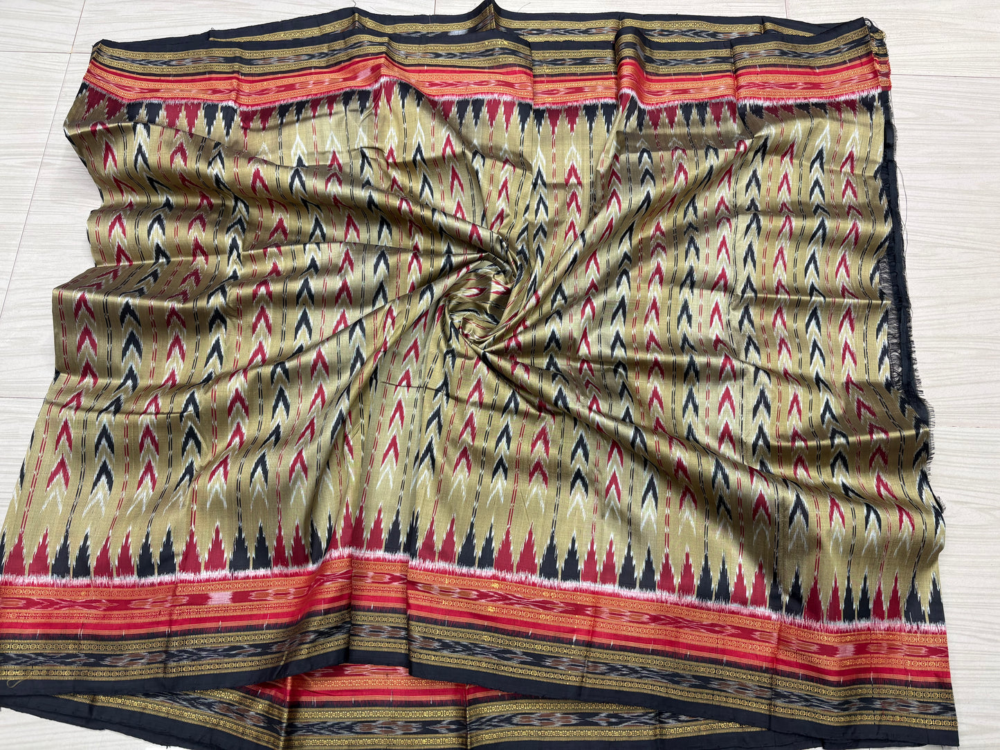 Double border tira anji khandua silk saree