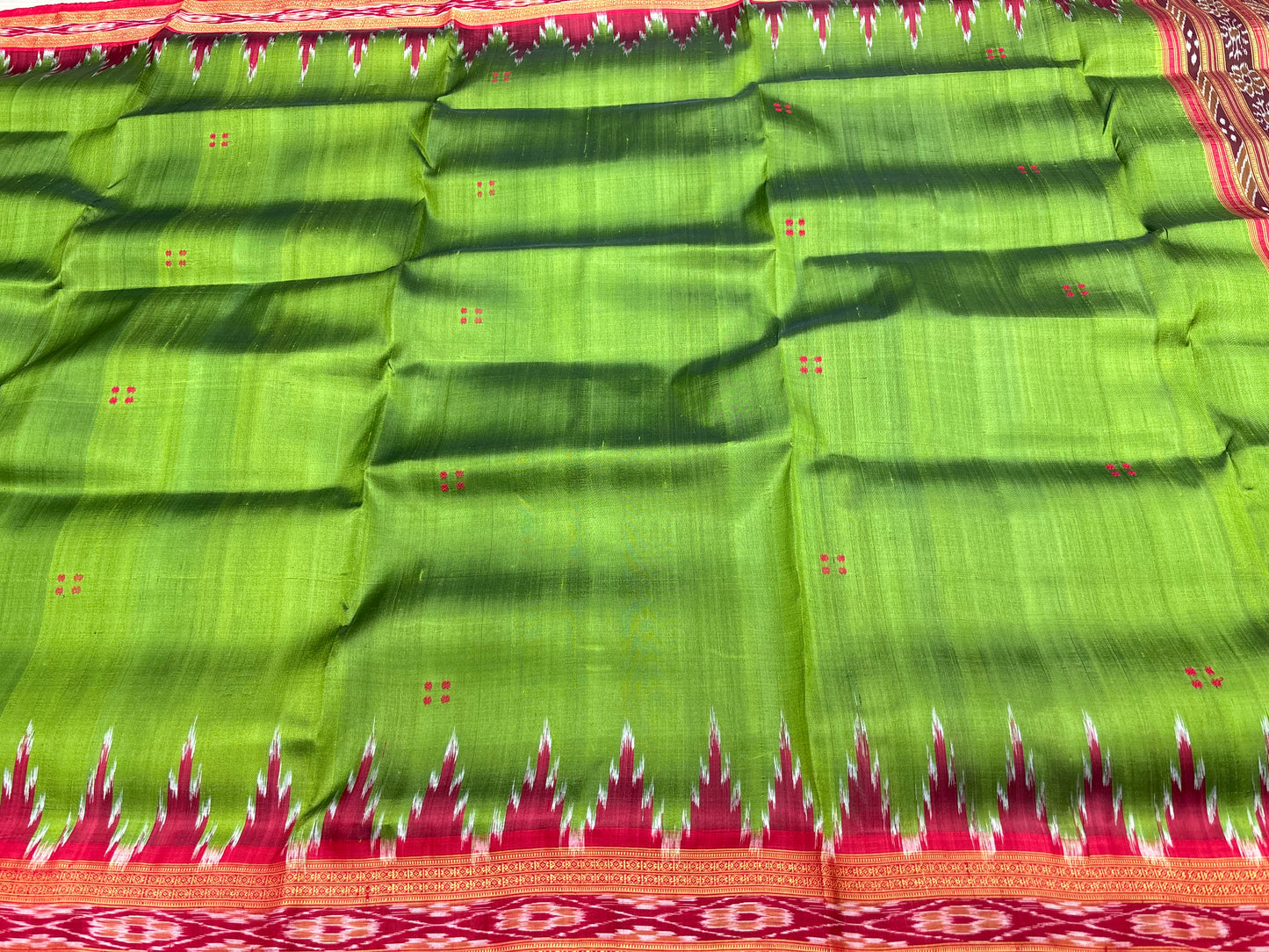 Khandua patta saree
