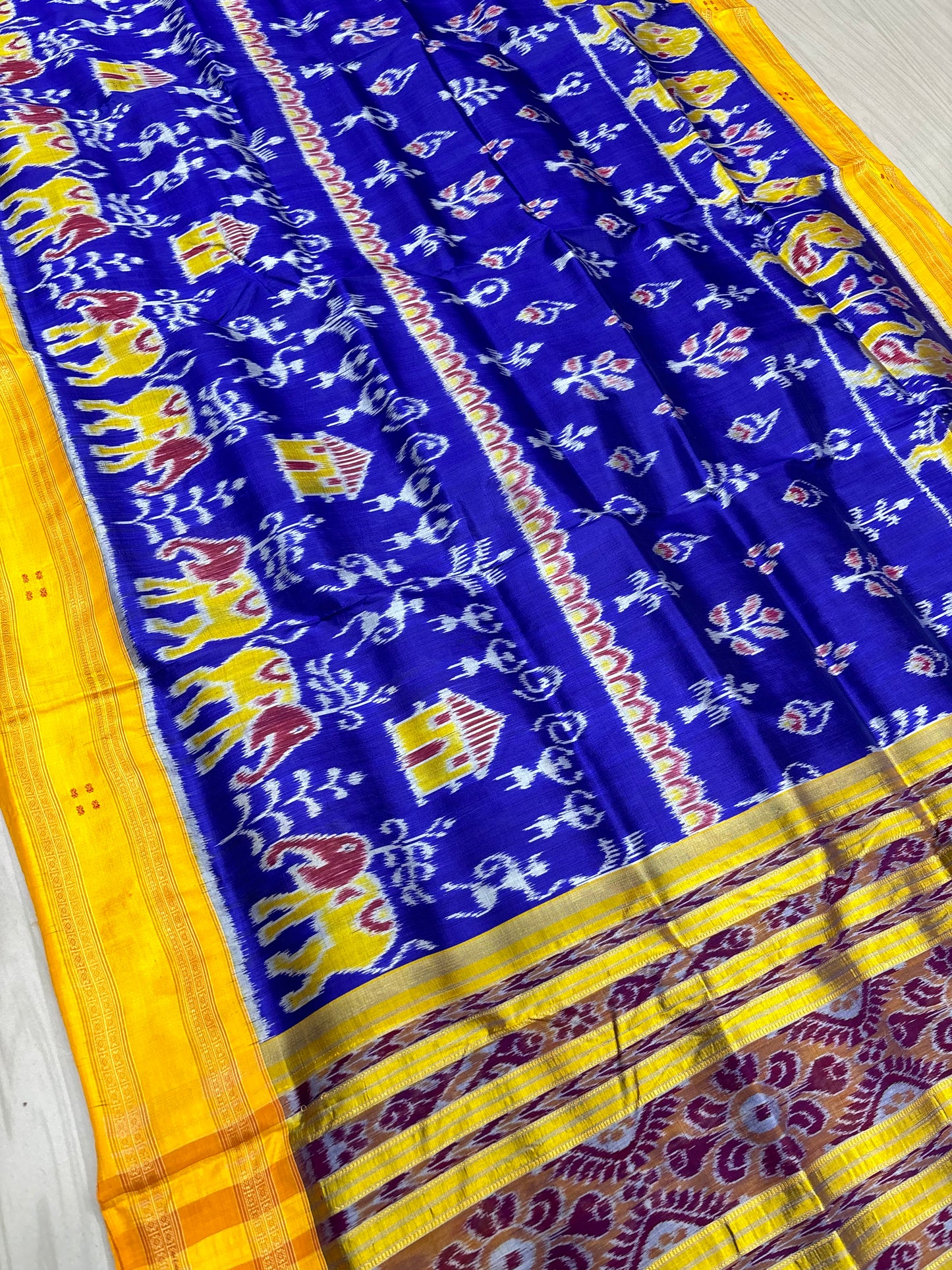 Exclusive elephant scot khandua silk saree